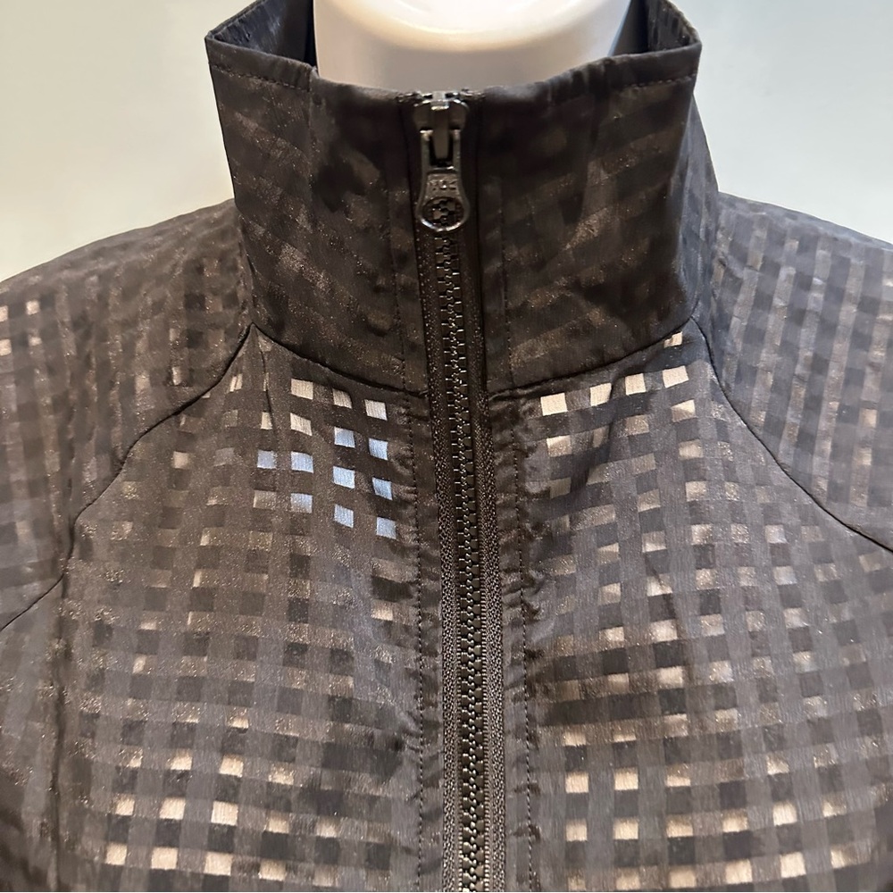 Fabletics Cleo Lightweight Workout Jacket Black S… - image 7